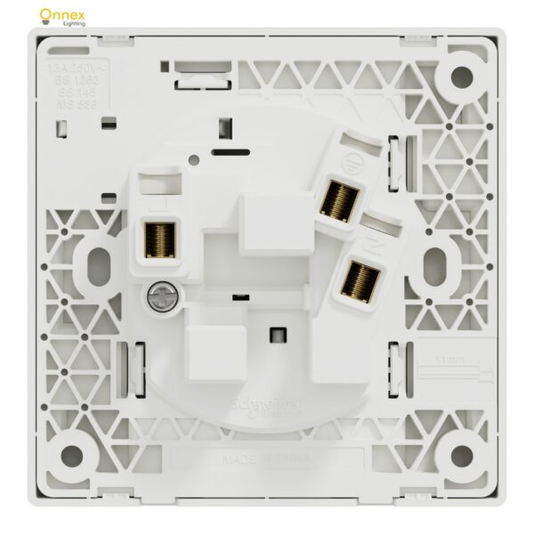 Schneider Vivace E, 13A, 250V, 1/2 gang(s), white, Switched socket