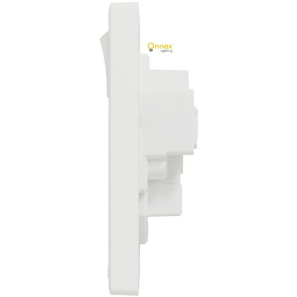 Schneider Vivace E, 13A, 250V, 1/2 gang(s), white, Switched socket
